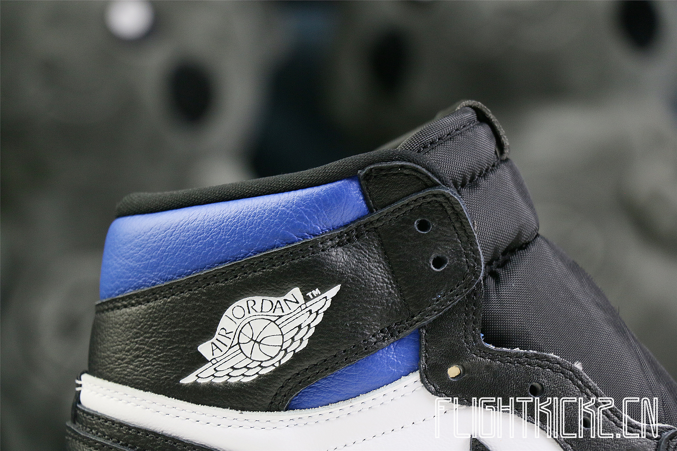 AIR JORDAN 1 Retro Royal Toe 2020