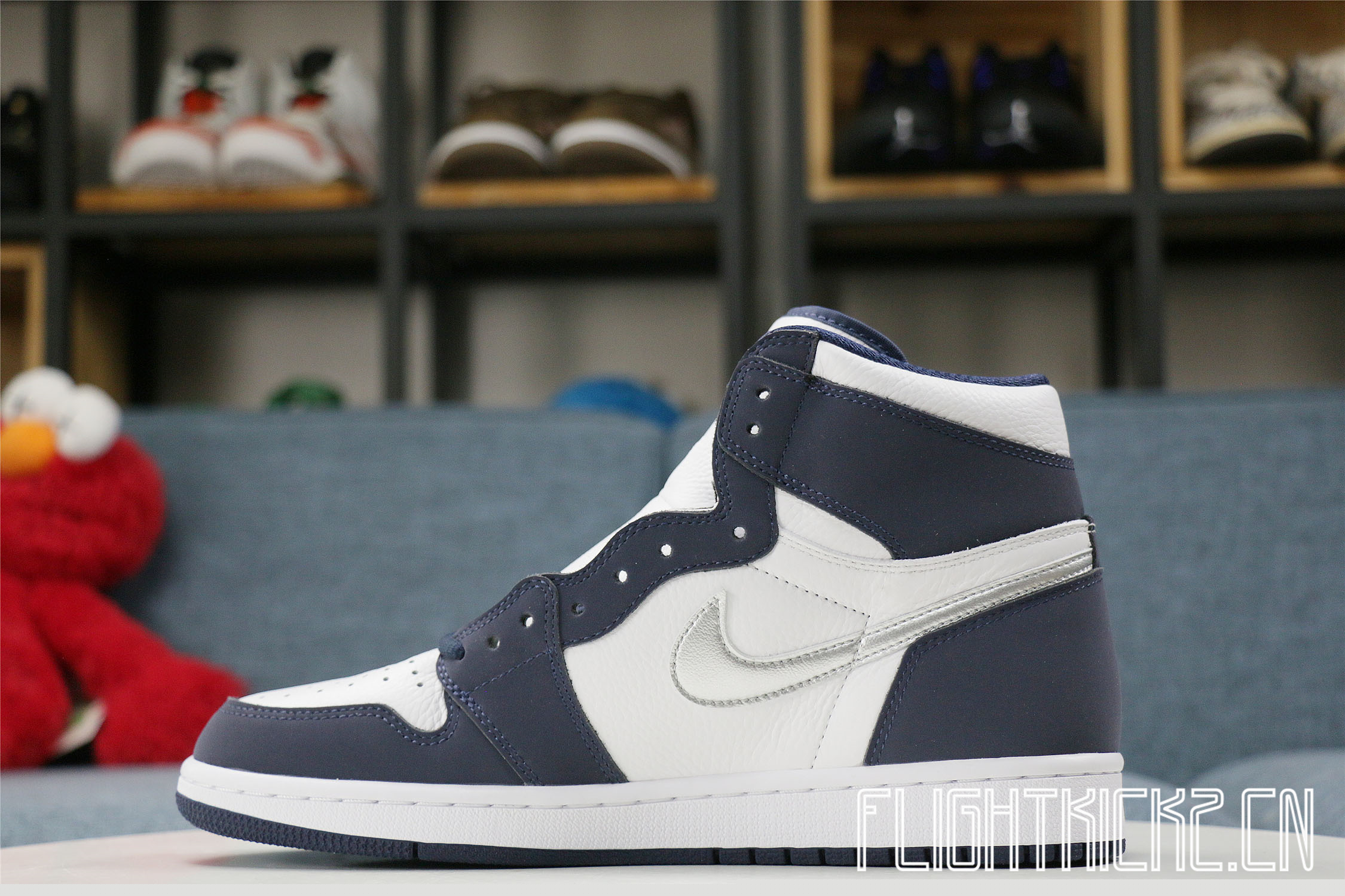 Air Jordan 1 OG Japan Midnight Navy