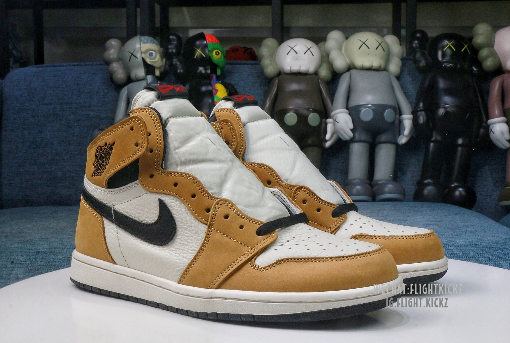 Air Jordan 1 Retro High Og Rookie Of The Year (LN5 A1)