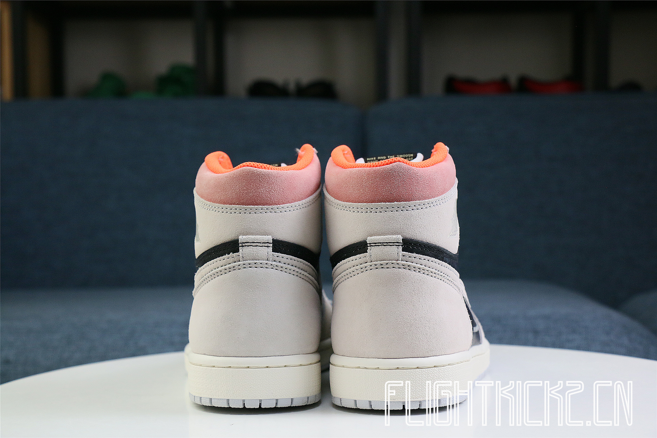 Air Jordan 1 Retro High OG Grey Crimson 2019