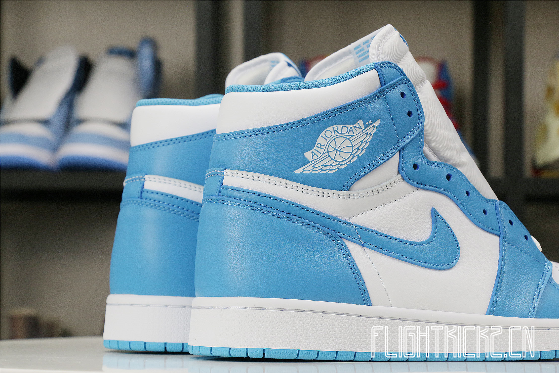 Air Jordan 1 Retro High OG UNC 2015