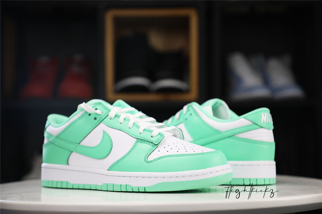 Nike Dunk Low Green Glow 2021