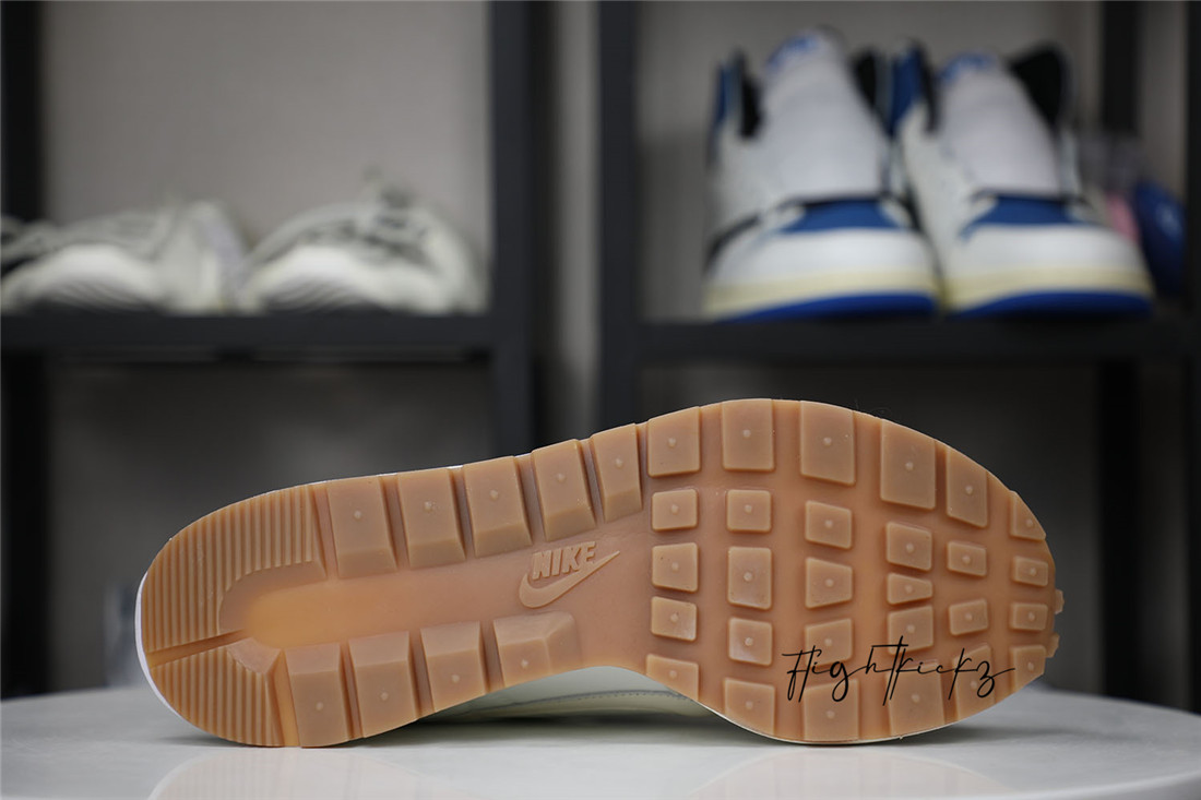 Sacai x Nike VaporWaffle SP “Sail” 2021 (LN5 A1)