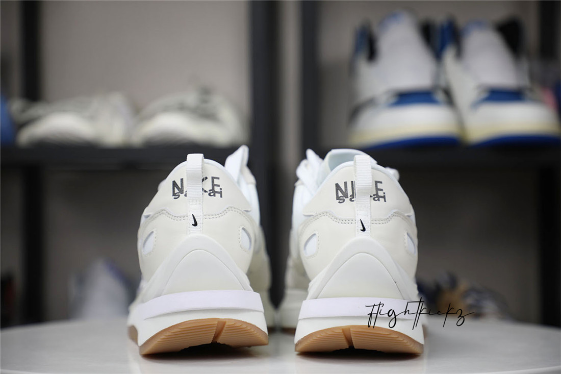 Sacai x Nike VaporWaffle SP “Sail” 2021 (LN5 A1)