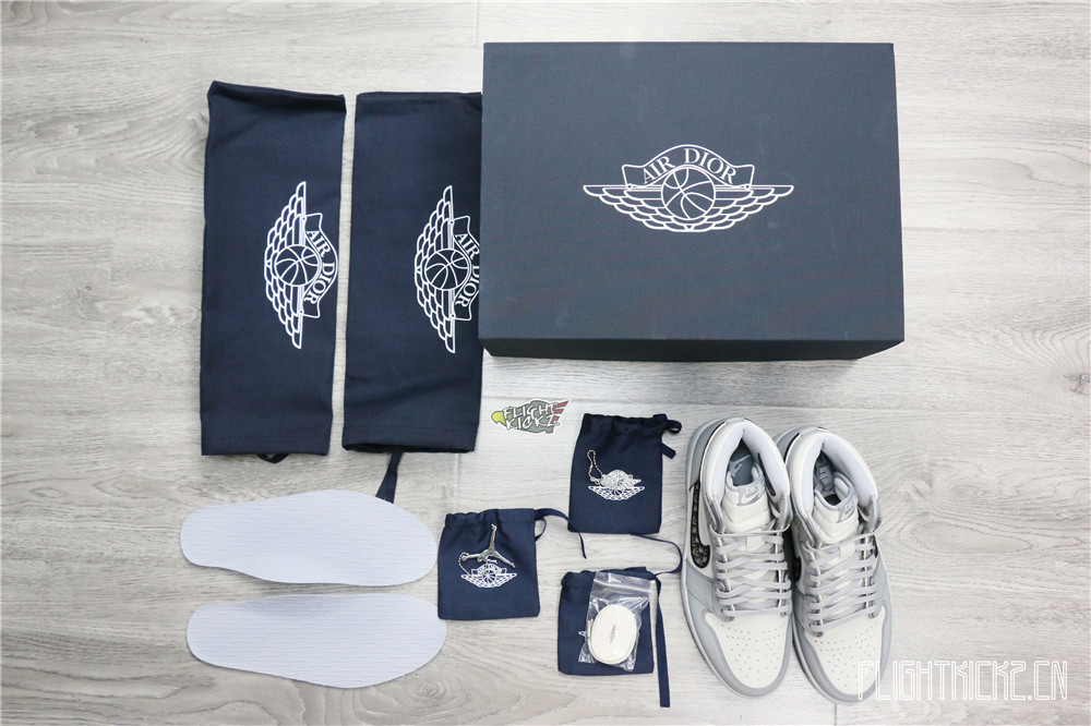 Dlor x Air Jordan 1 2020 (Correct box) (LN5 A1 Batch)