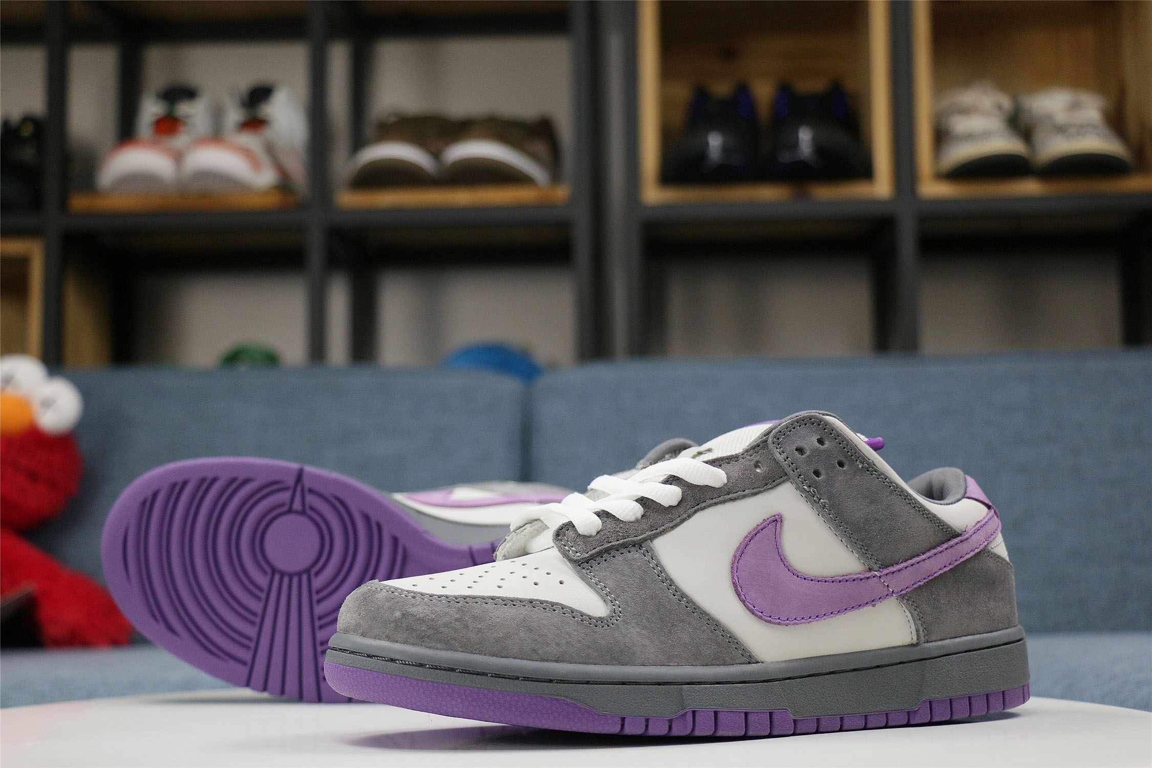 Nike Dunk SB Low Purple Pigeon