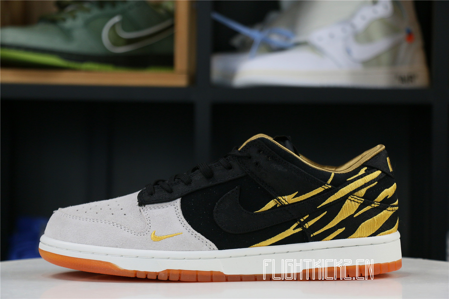 Nike Dunk Low Year of the Tiger (2022)