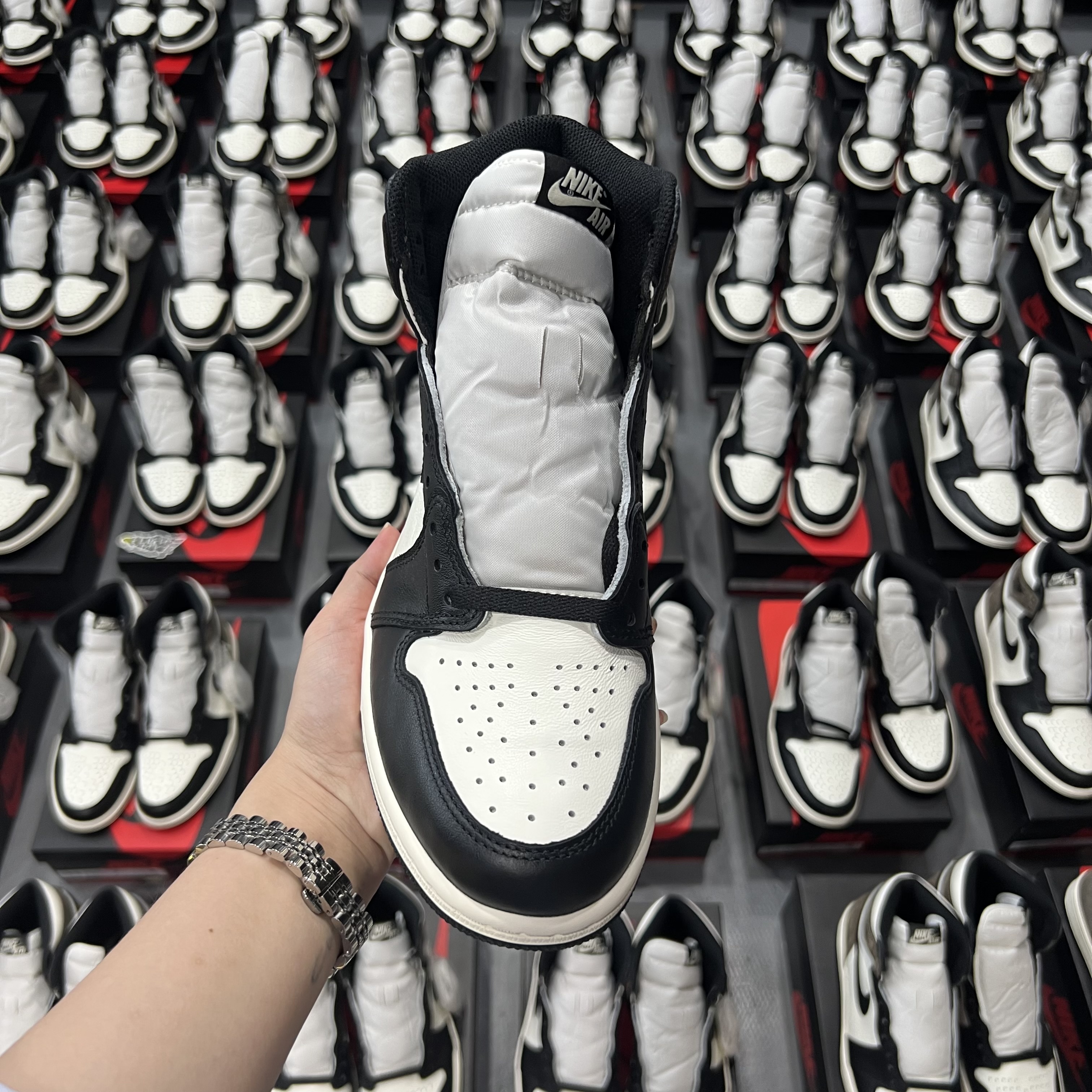 Jordan 1 Retro High Dark Mocha 2020 (LN5 A1 Batch)