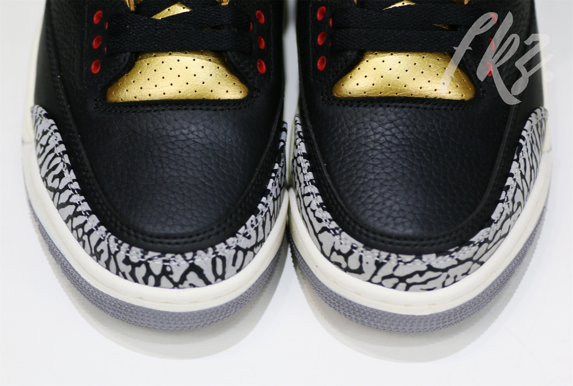 Air Jordan 3 “Black Cement Gold” 2022