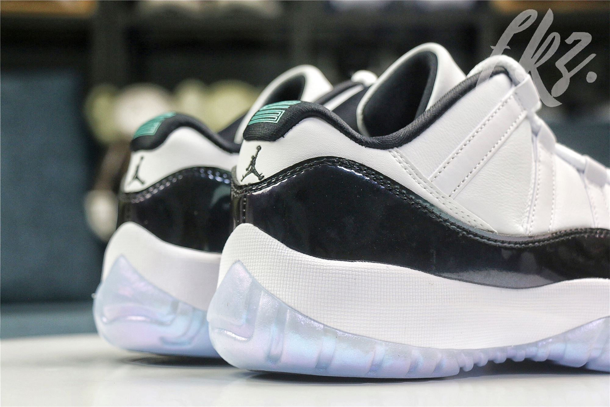 Air Jordan 11 Retro Georgetown low