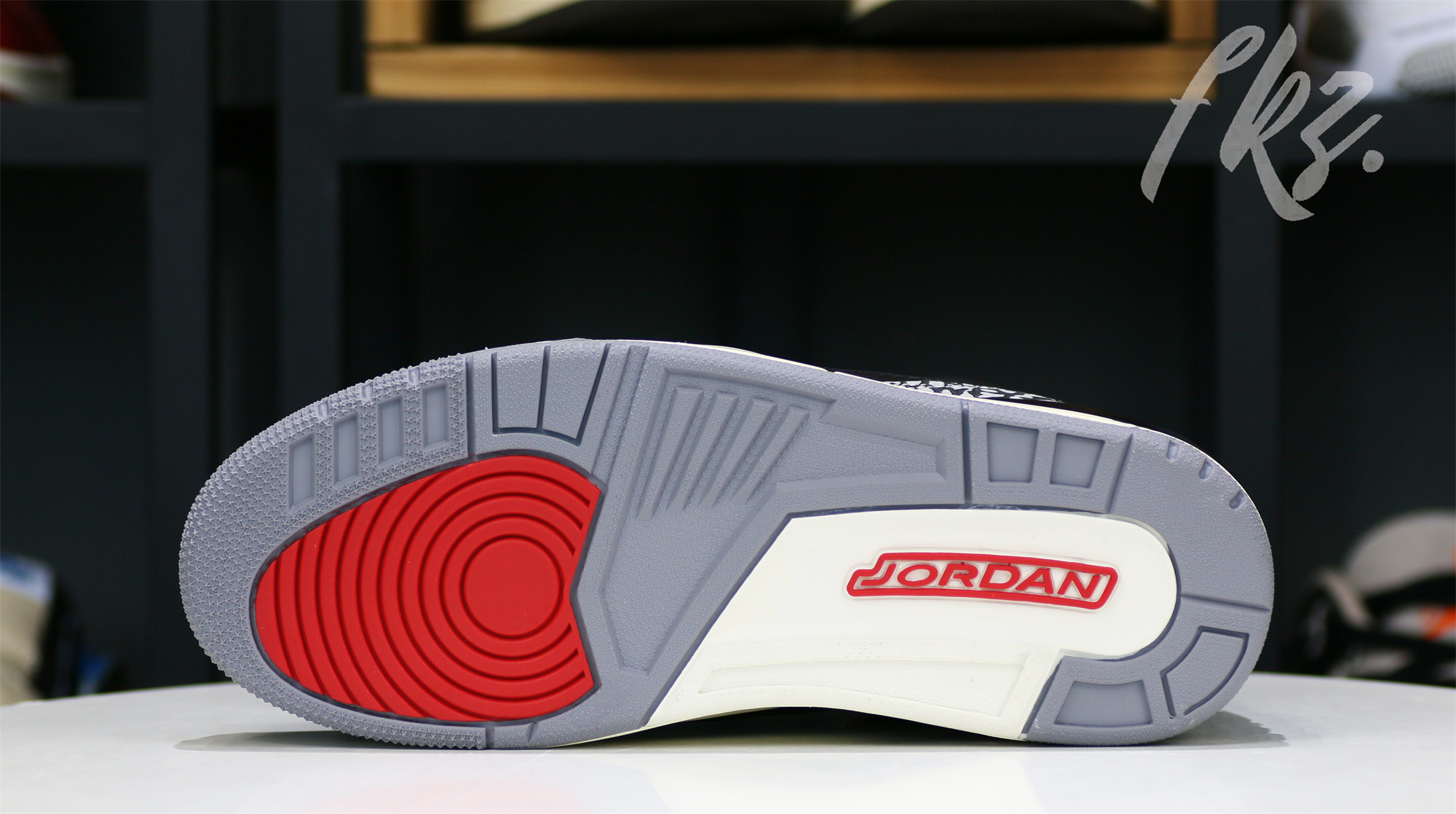 Air Jordan 3 “Black Cement Gold” 2022