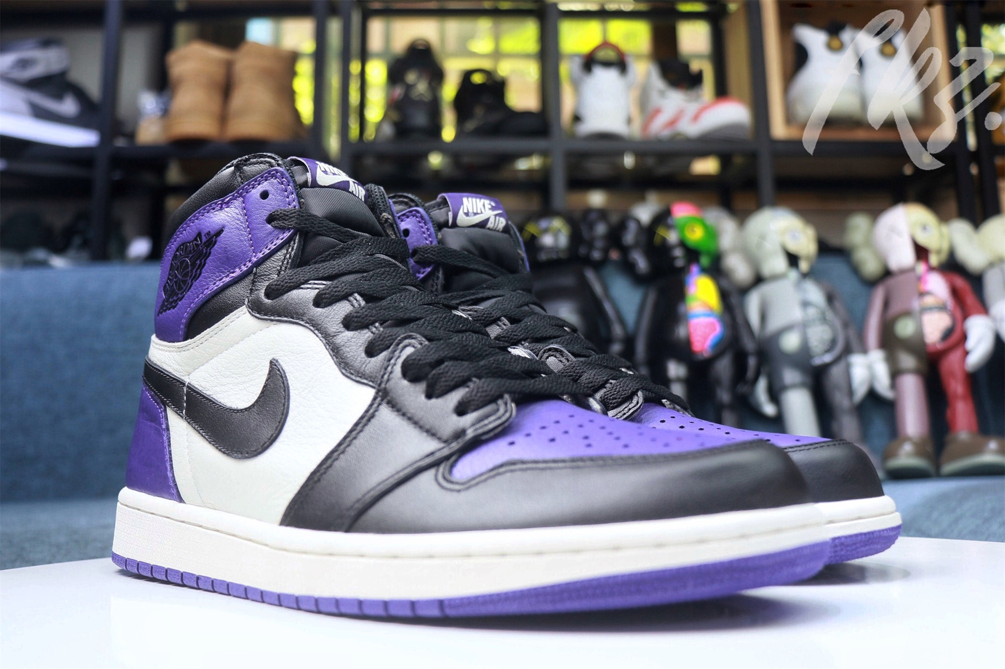 Air Jordan 1 Retro Court Purple (GS)
