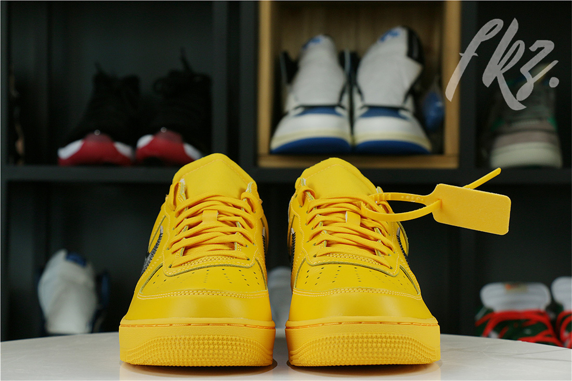 Off White x Air Force 1 “University Gold” 2021