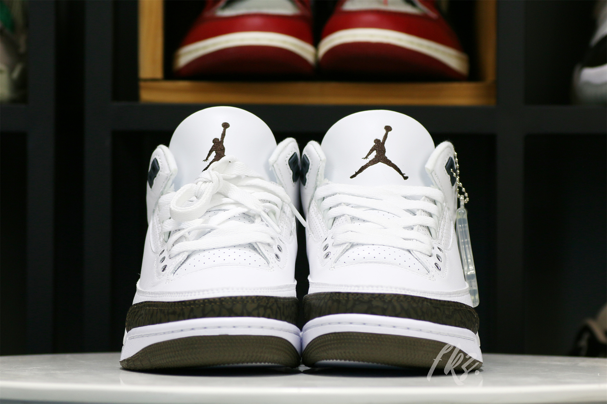 Air Jordan 3 Retro Mocha 2018