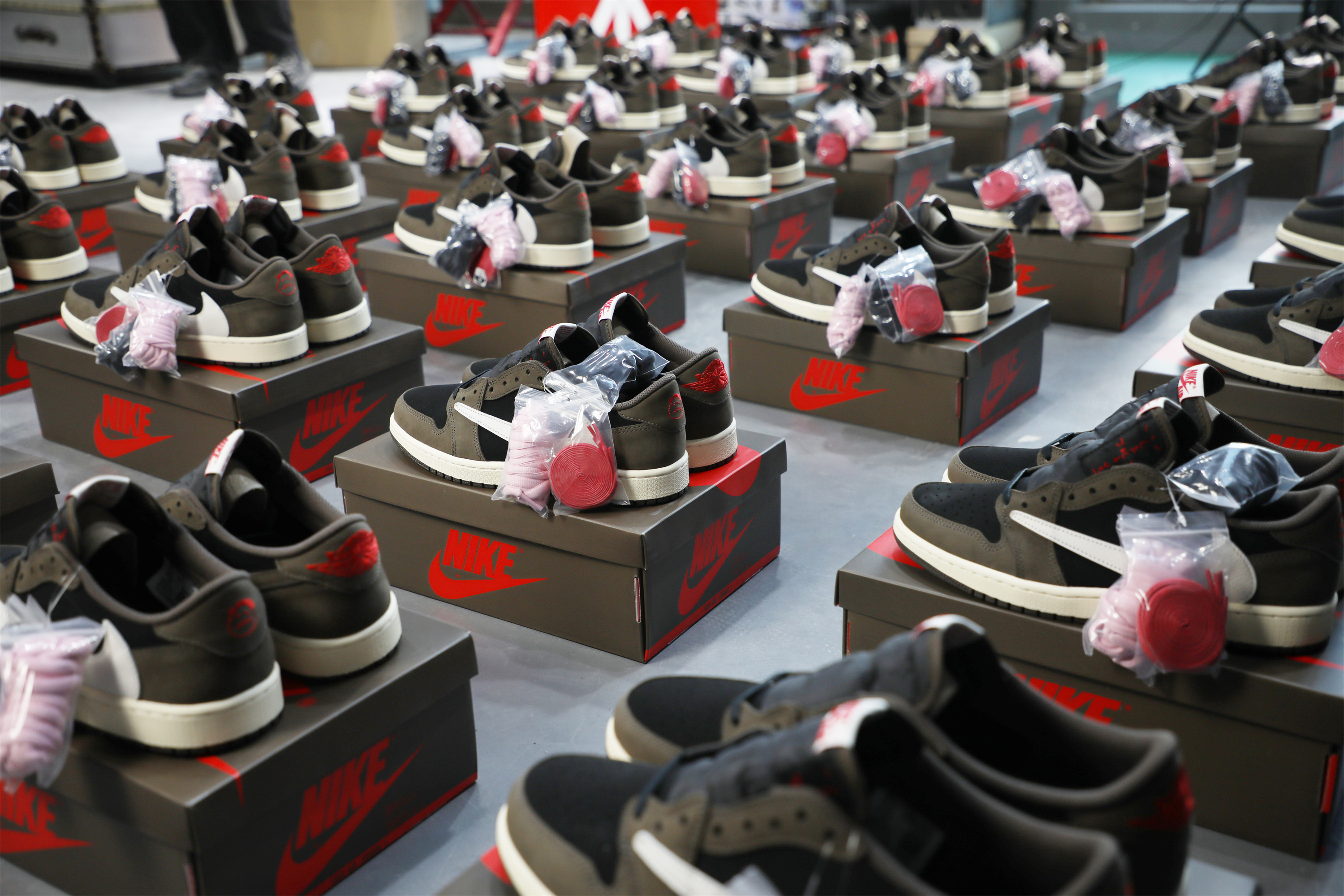 Travis Scott X Air Jordan 1 Low ‘Cactus Jack’ (LN5 A1 Batch)