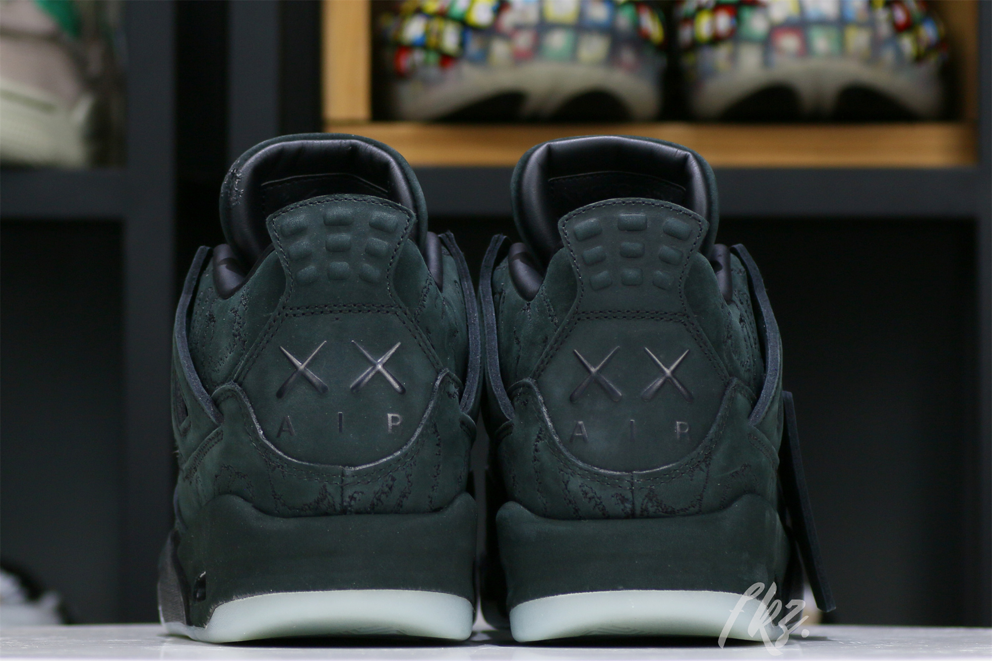 Kaws X Air Jordan 4 Retro Black 2017( Ln5 A1 Batch)