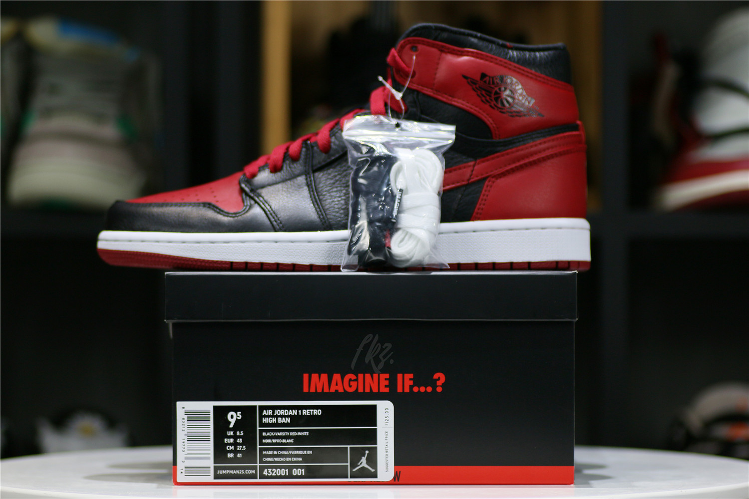 Air Jordan 1 OG Banned/Bred 2011 (LN5 A1 ,Deadstock,with tiny Flaws)