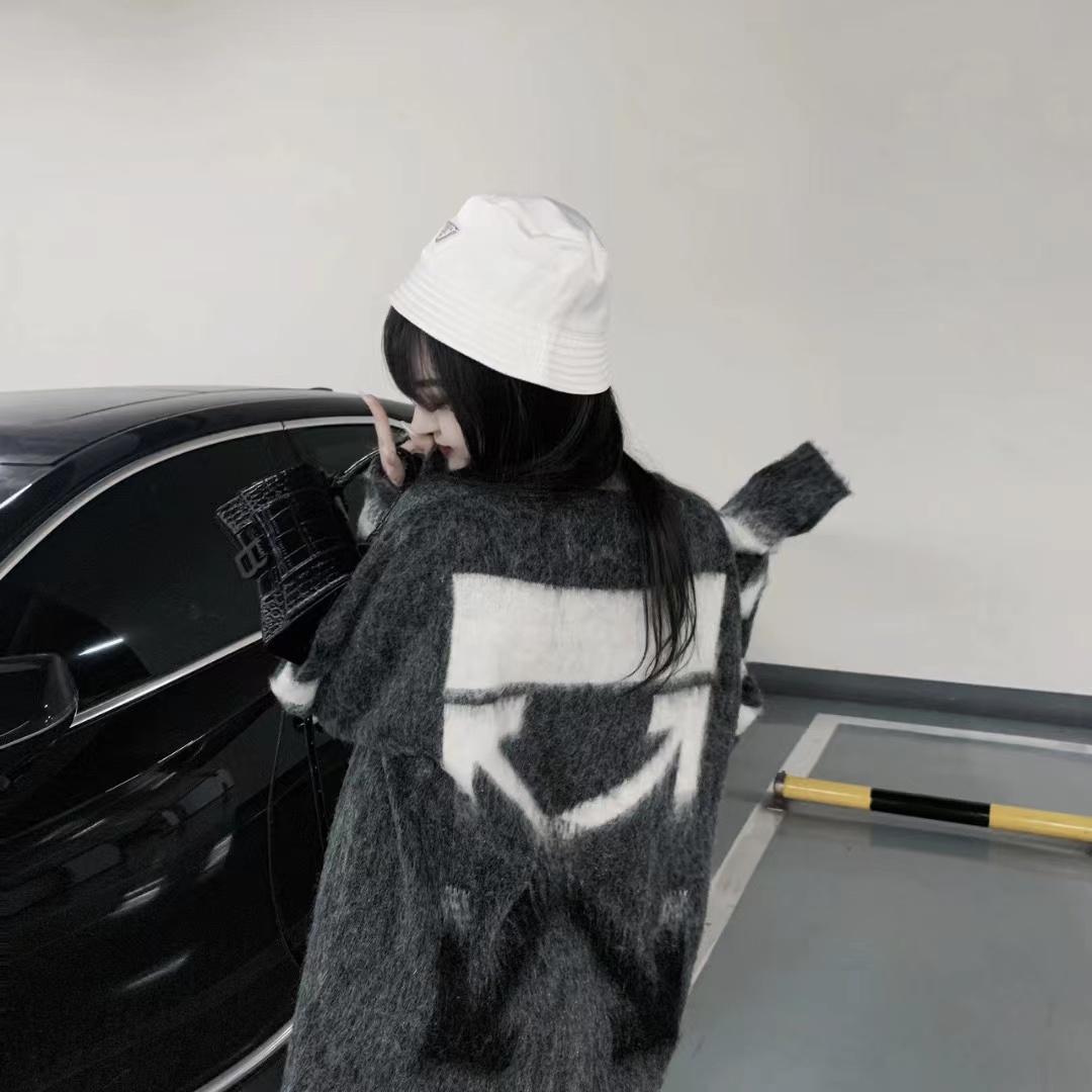 OFF WHITE Mohair Sweater Gradient 3