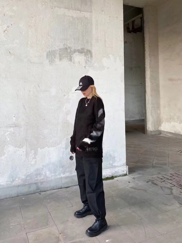 OFF WHITE Mohair Sweater Gradient 3