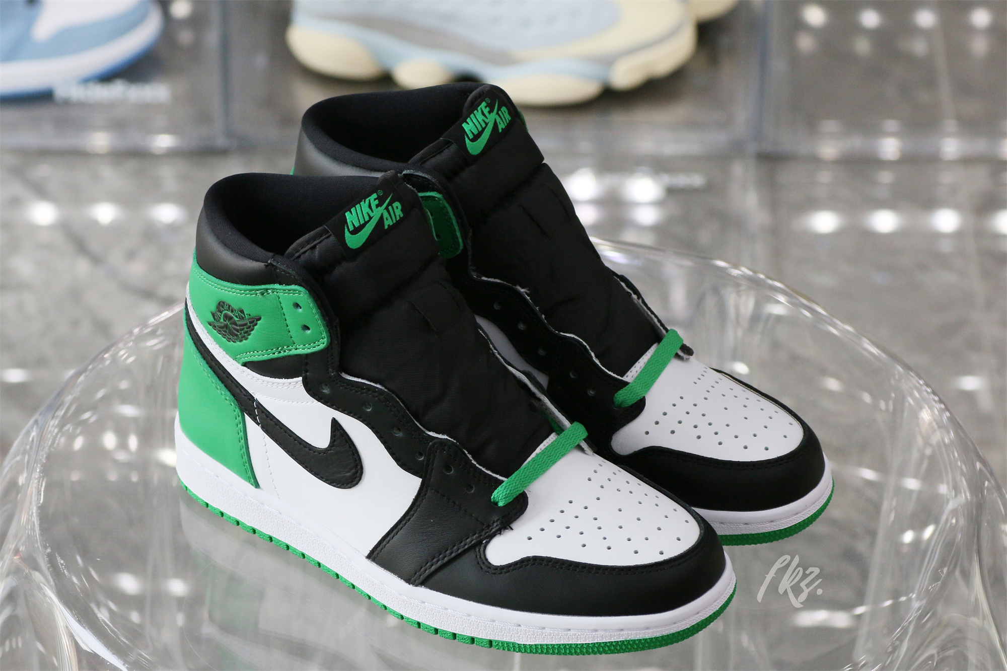 Air Jordan 1 High Lucky Green 2023