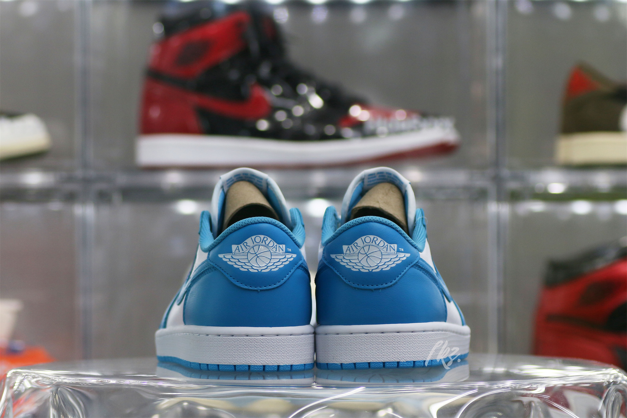 Jordan 1 Low SB University Blue UNC 2019