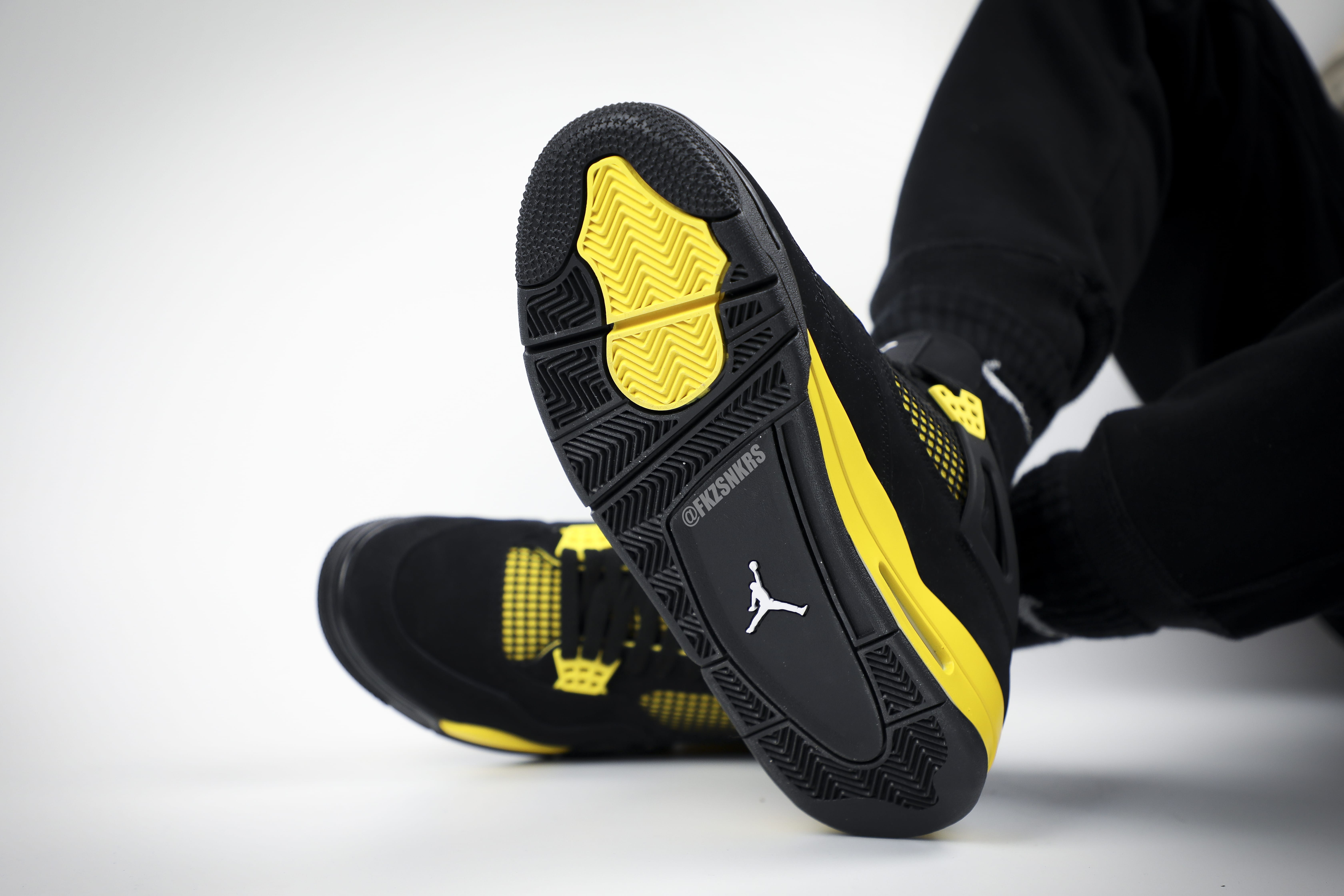 Air Jordan 4 Retro Thunder 2023 (LN5 A1 Batch)