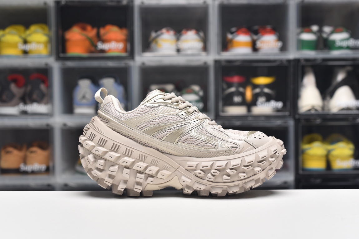 Balenciag* Defender Beige Brown