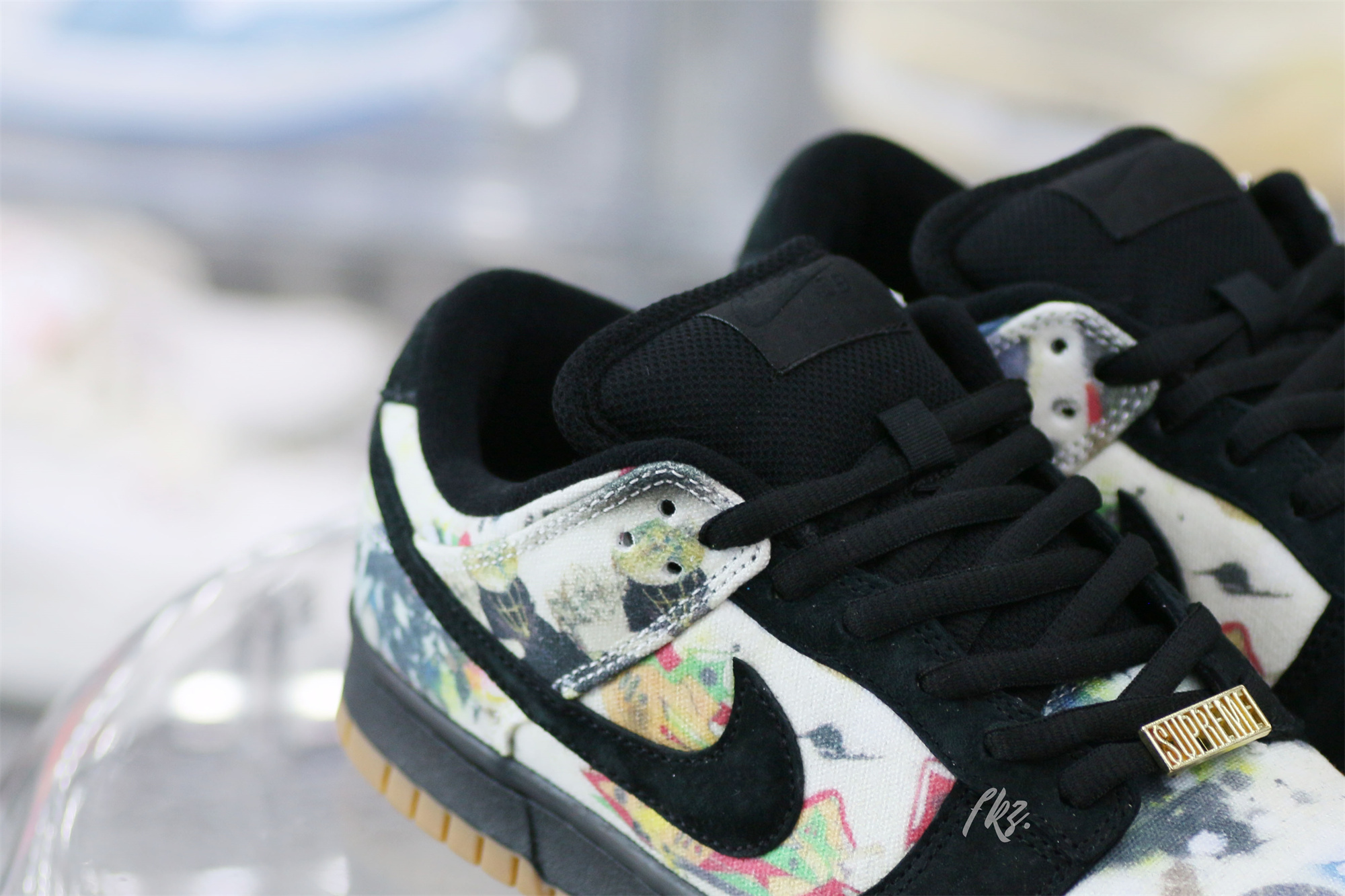 Supreme x Nike SB Dunk Low 2023