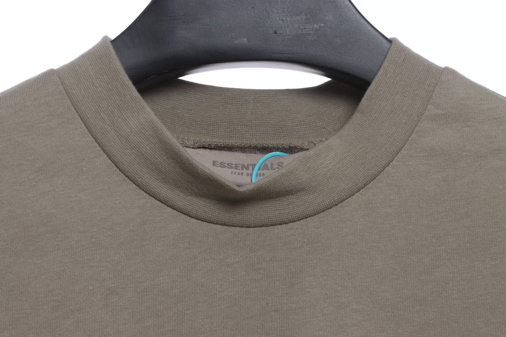 Essenti@ls Double line double row large letter flocking short sleeves