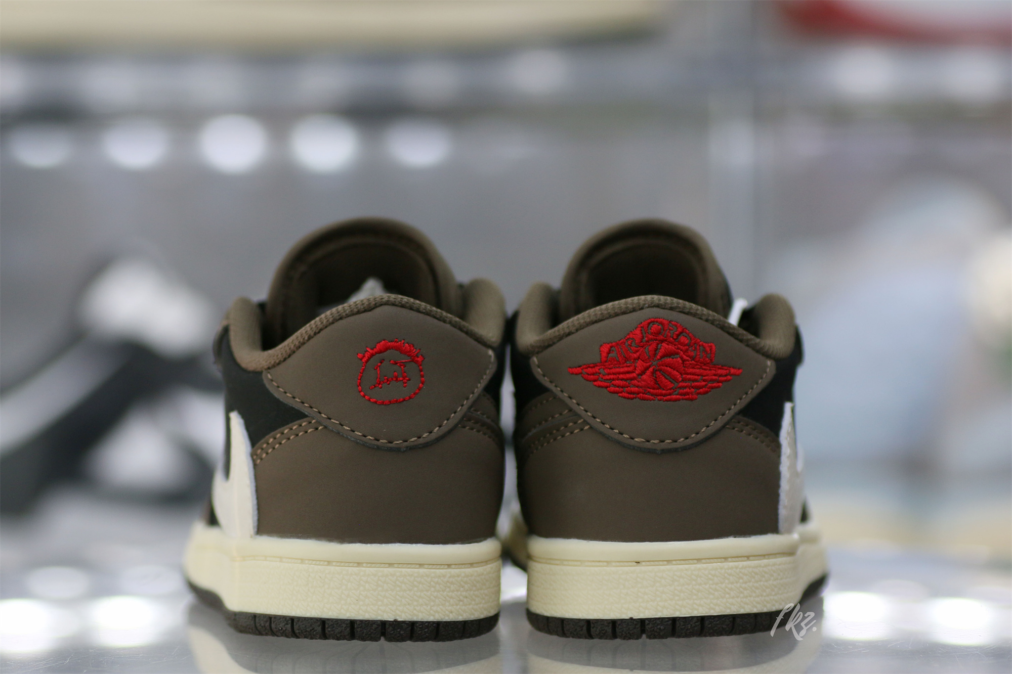 Travis Scott X Air Jordan 1 Low ‘Cactus Jack’ Kid