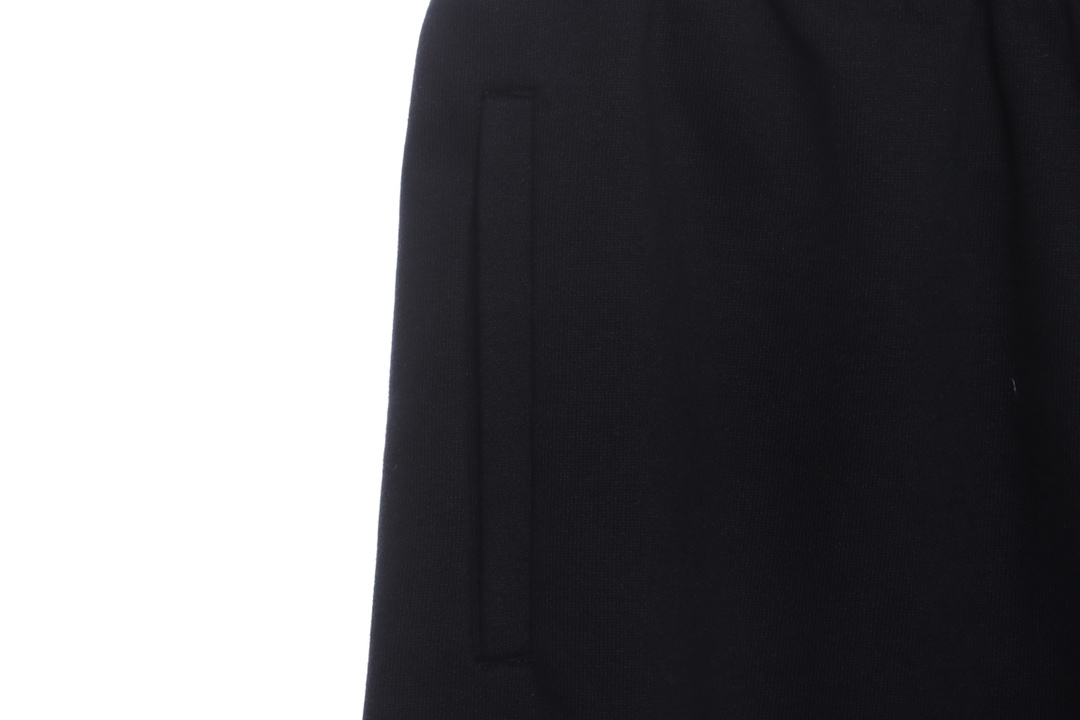 OW ECG printed shorts