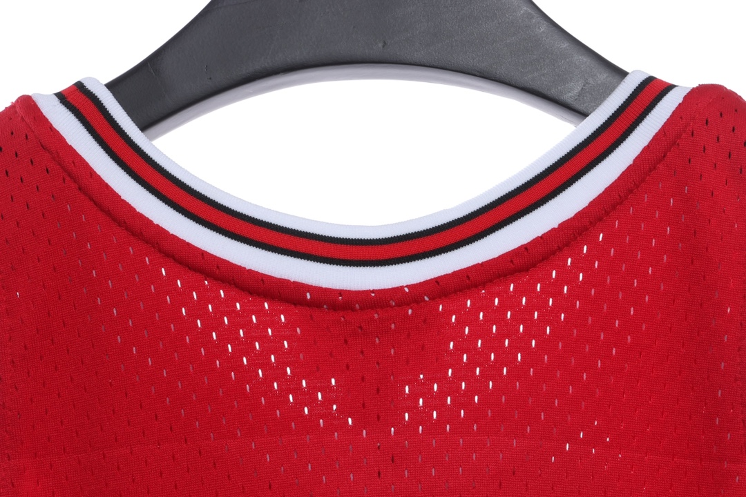 Bulls jersey No. 23