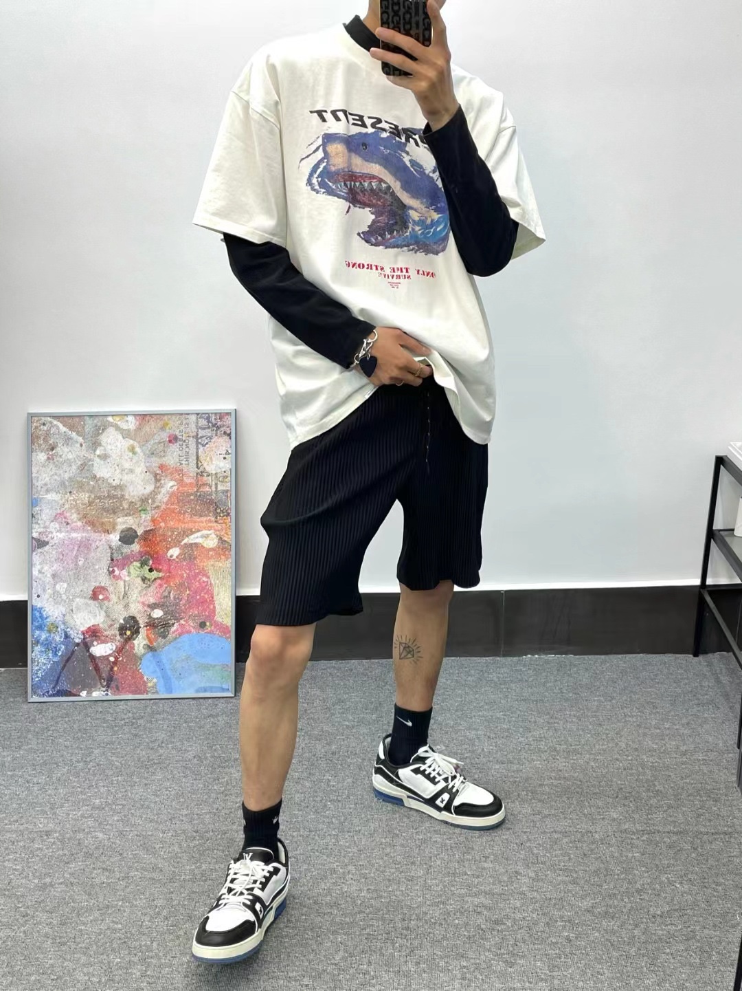 Represent Shark Distressed Wash Short Sleeves