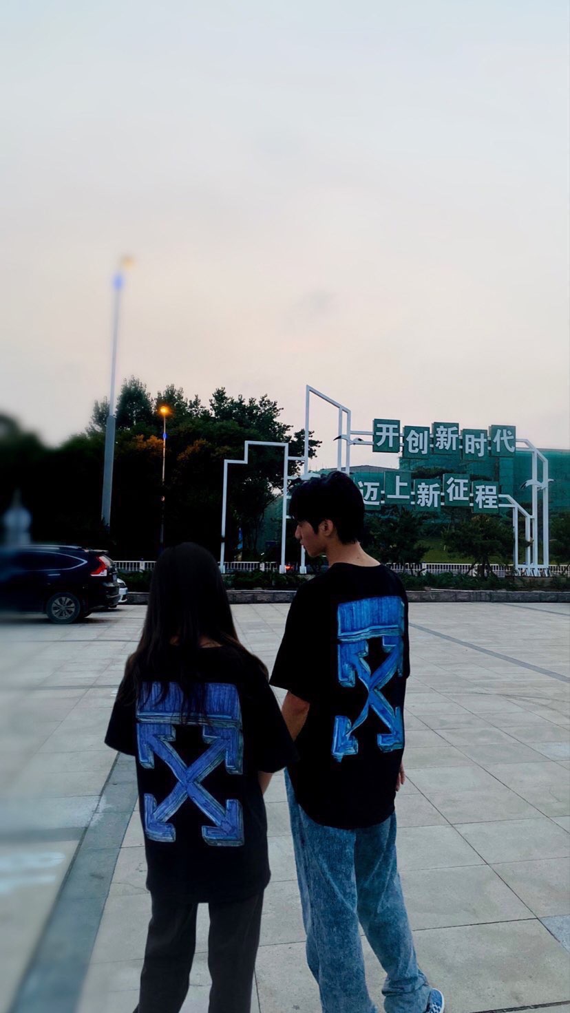 OW crayons stereo arrow short sleeves