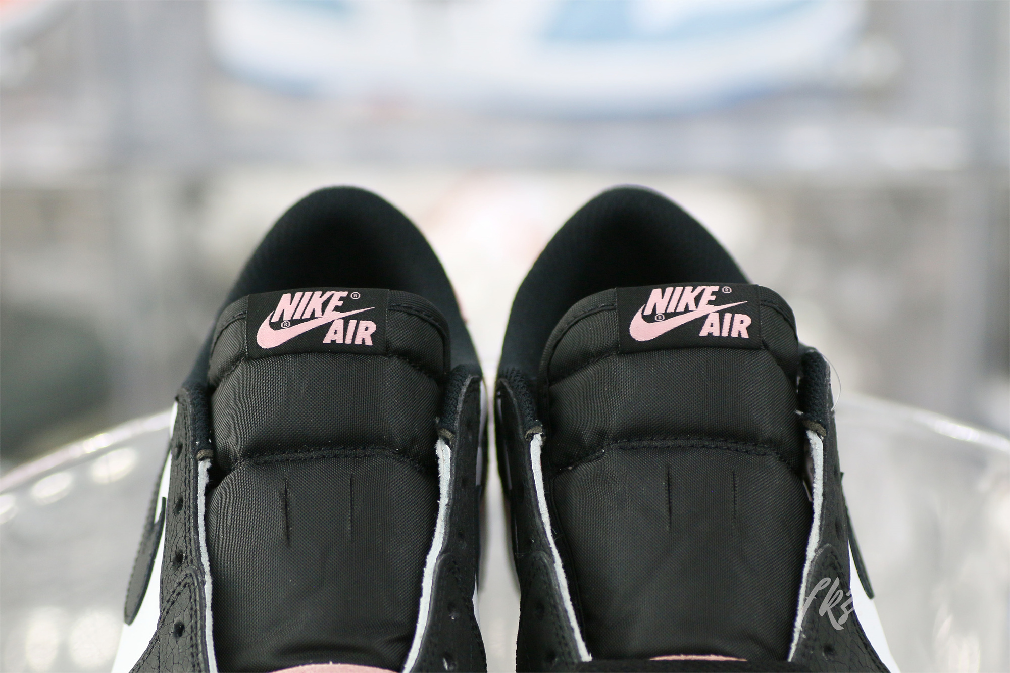 Air Jordan 1 Retro Low OG Bleached Coral 2021