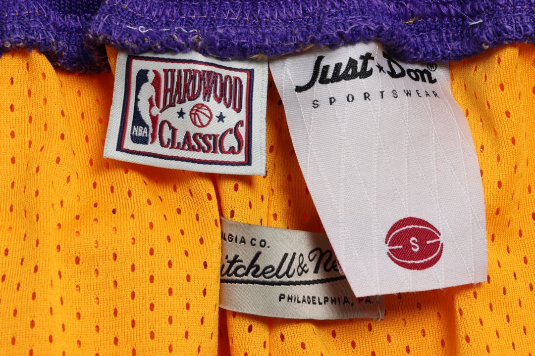 NBA vintage Los Angeles Lakers shorts