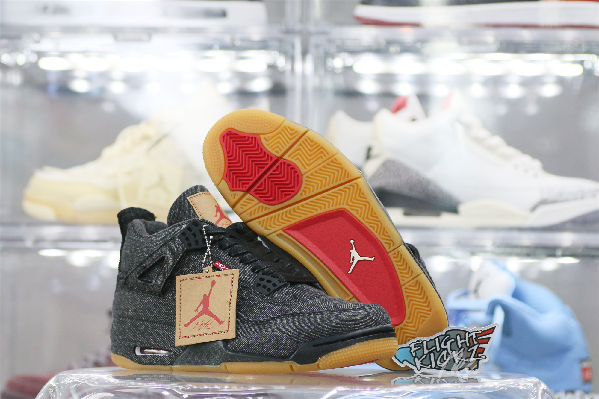 Air Jordan 4 Retro Levi’s Black (Levi’s Tag)