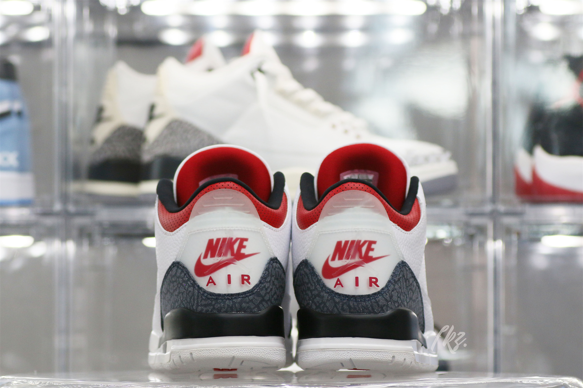 Jordan 3 Retro SE Fire Red Denim 2020