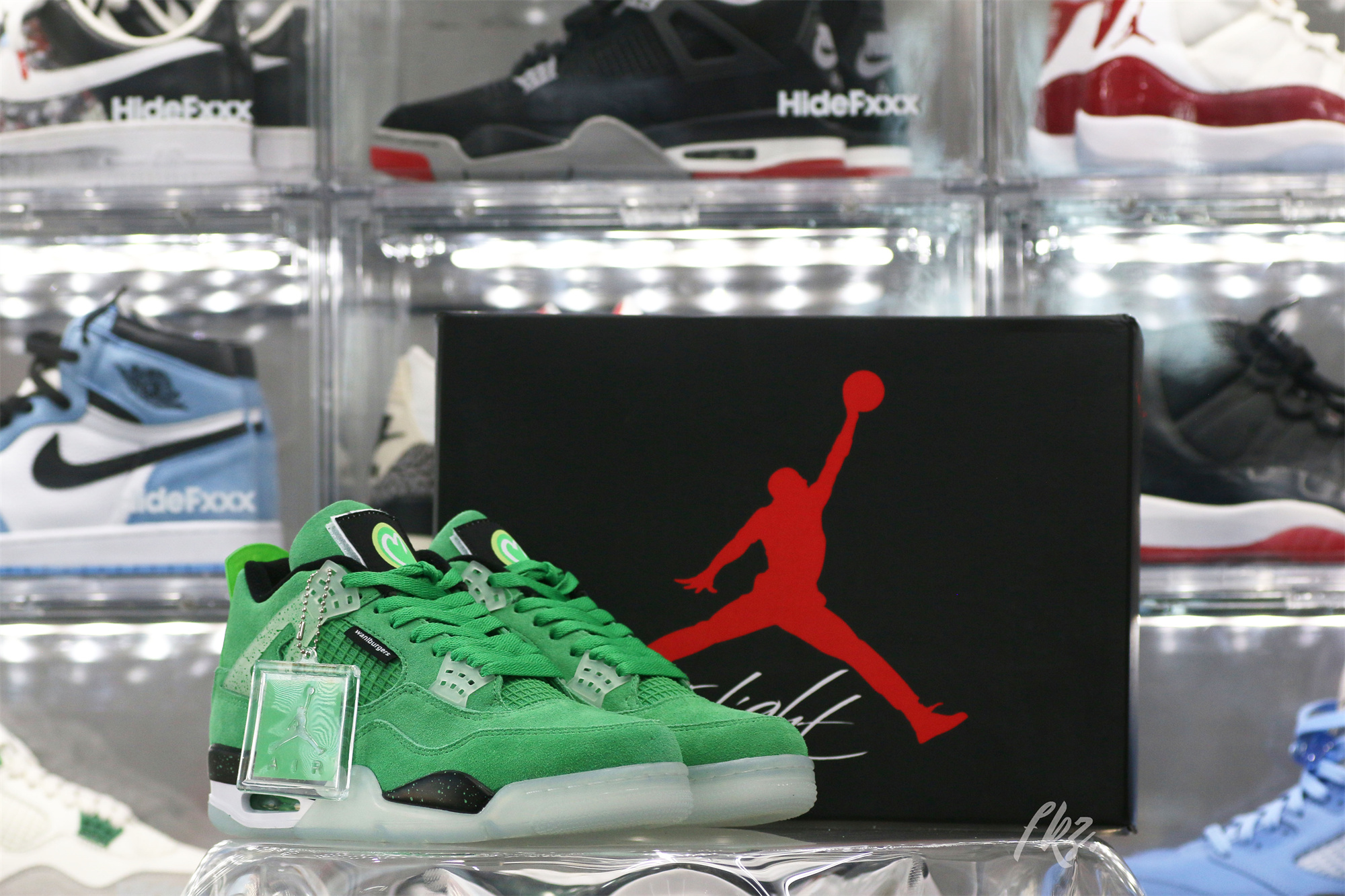 Air Jordan 4 Retro Wahlburgers