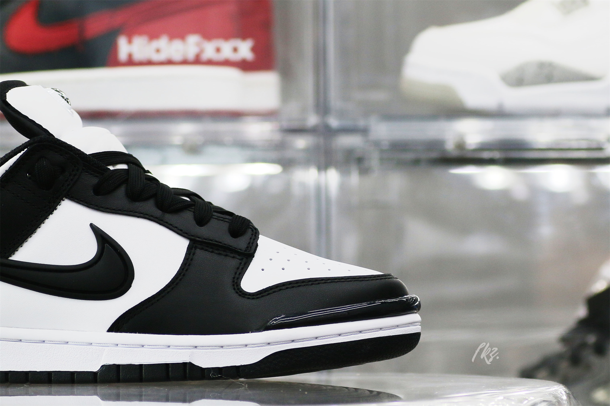 Nike Dunk Low Twist Panda