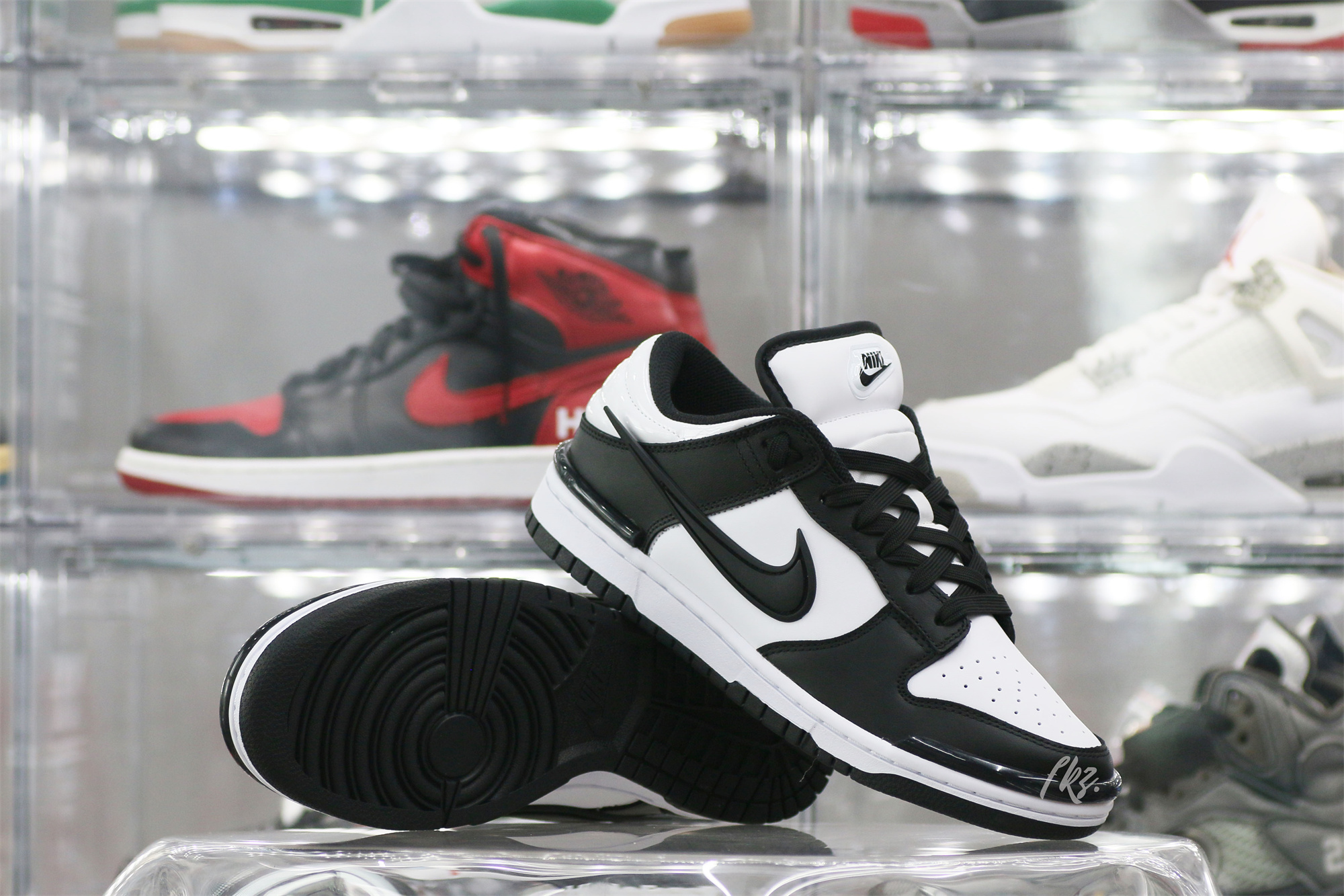 Nike Dunk Low Twist Panda