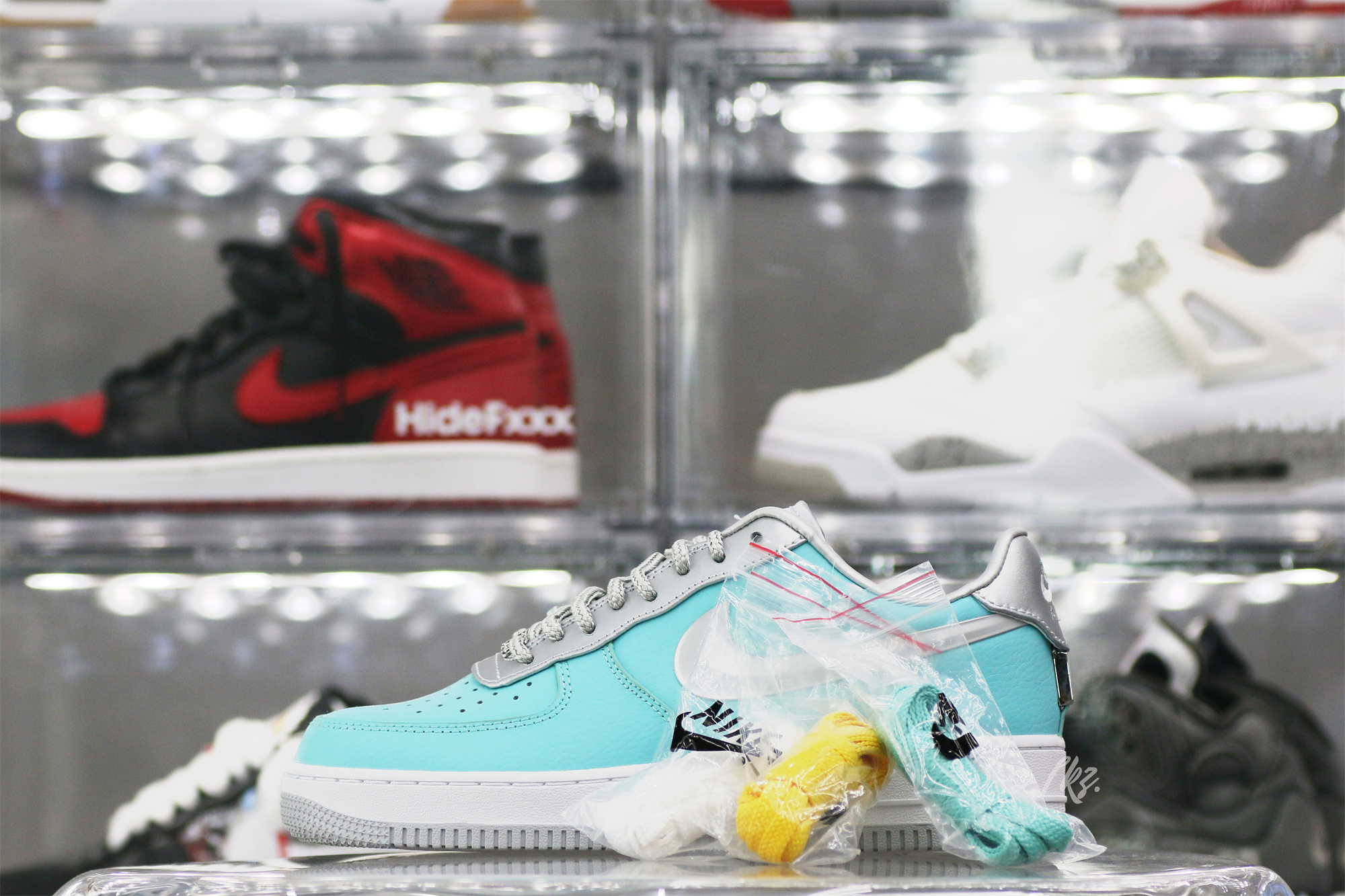 ππ₯π
π
πππ & ππ. Nike Air Force 1 Low 1837