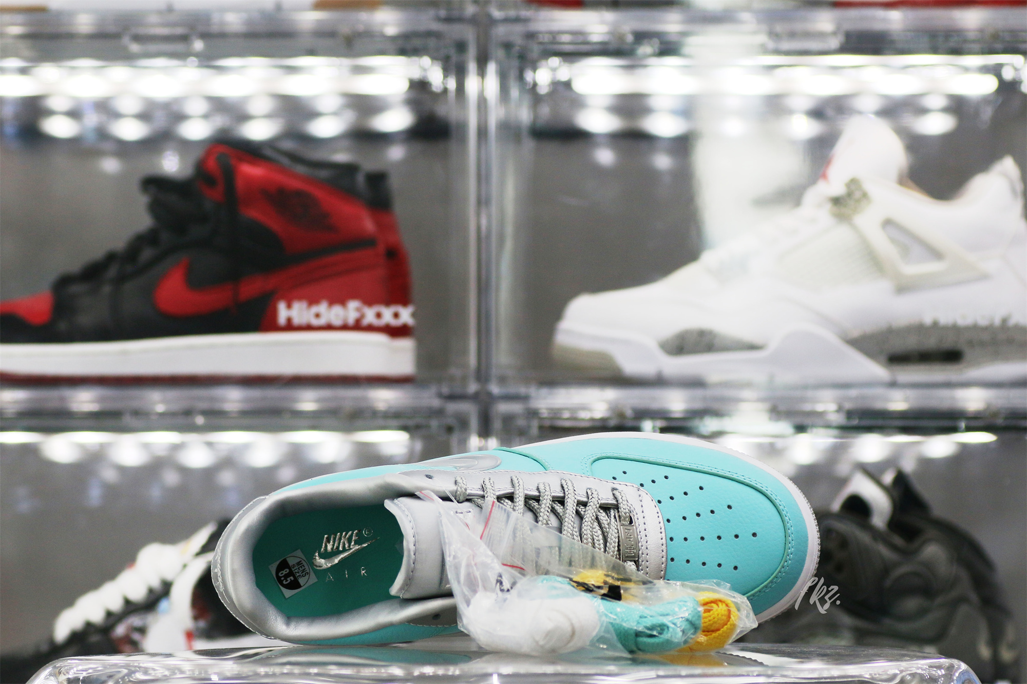 ππ₯π
π
πππ & ππ. Nike Air Force 1 Low 1837