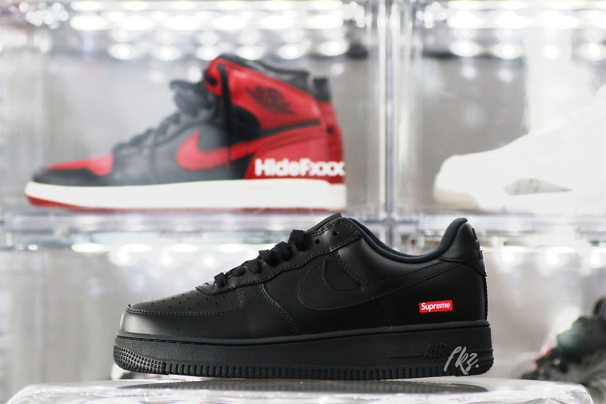 Nike Air Force 1 Low Supreme Black