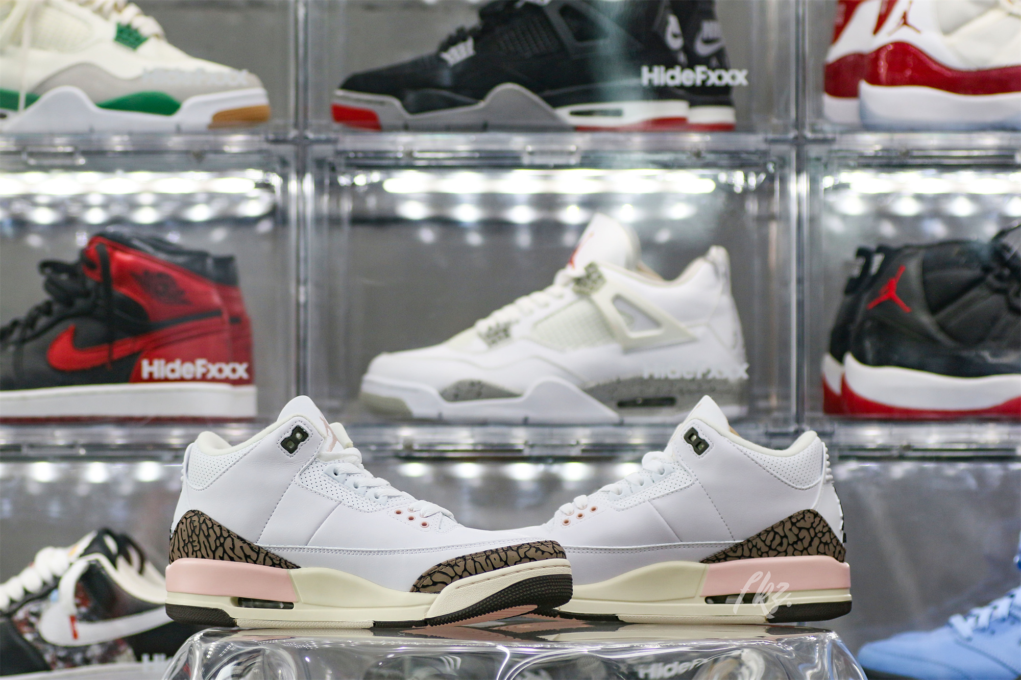 Air Jordan 3 Retro Neapolitan Dark Mocha
