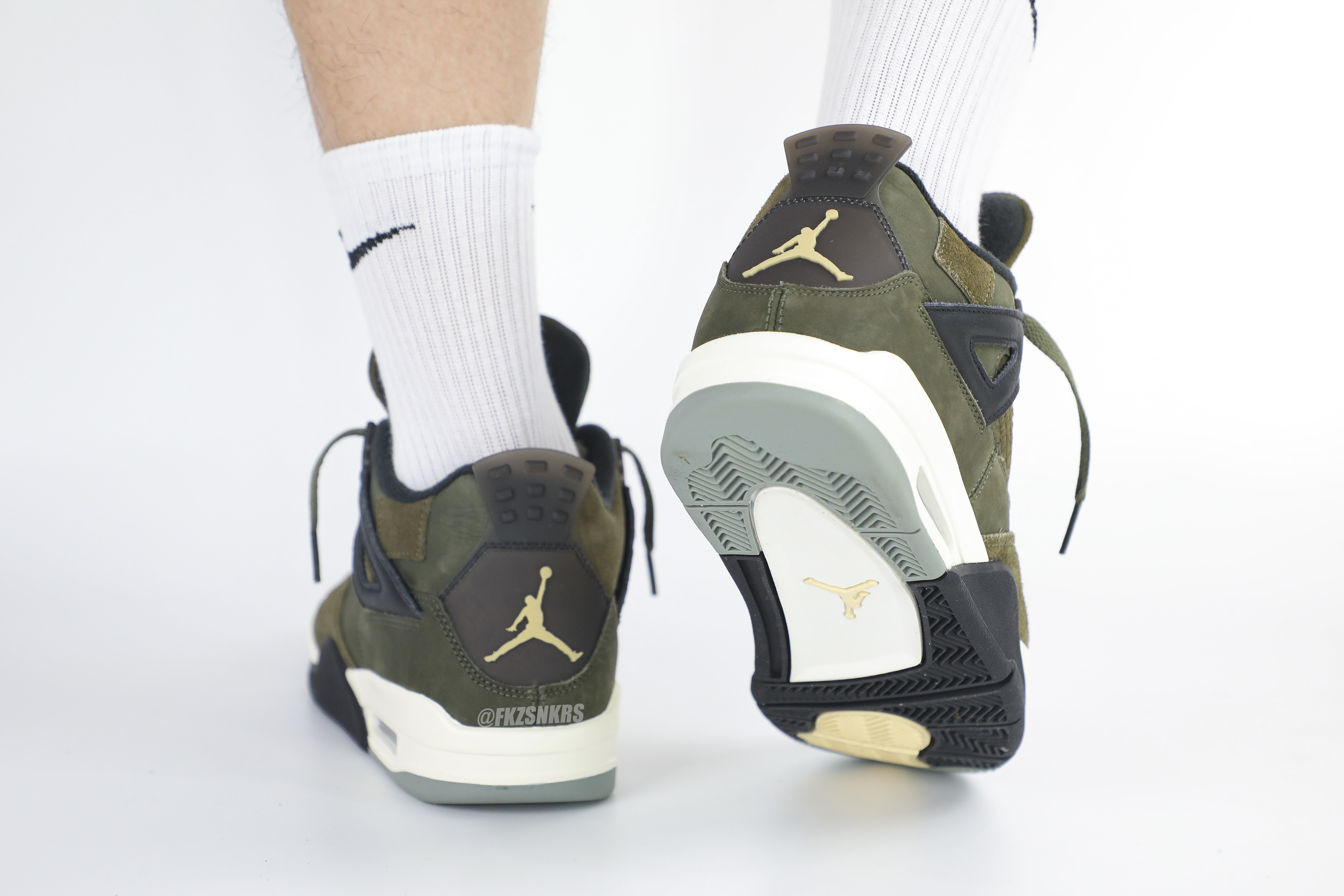 Air Jordan 4 Retro SE Craft Medium Olive (LN5 A1)