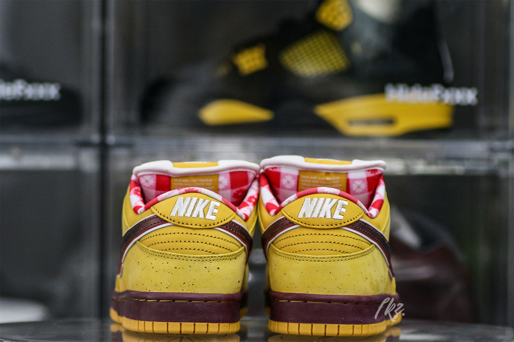 Nike SB Dunk Low Yellow Lobster