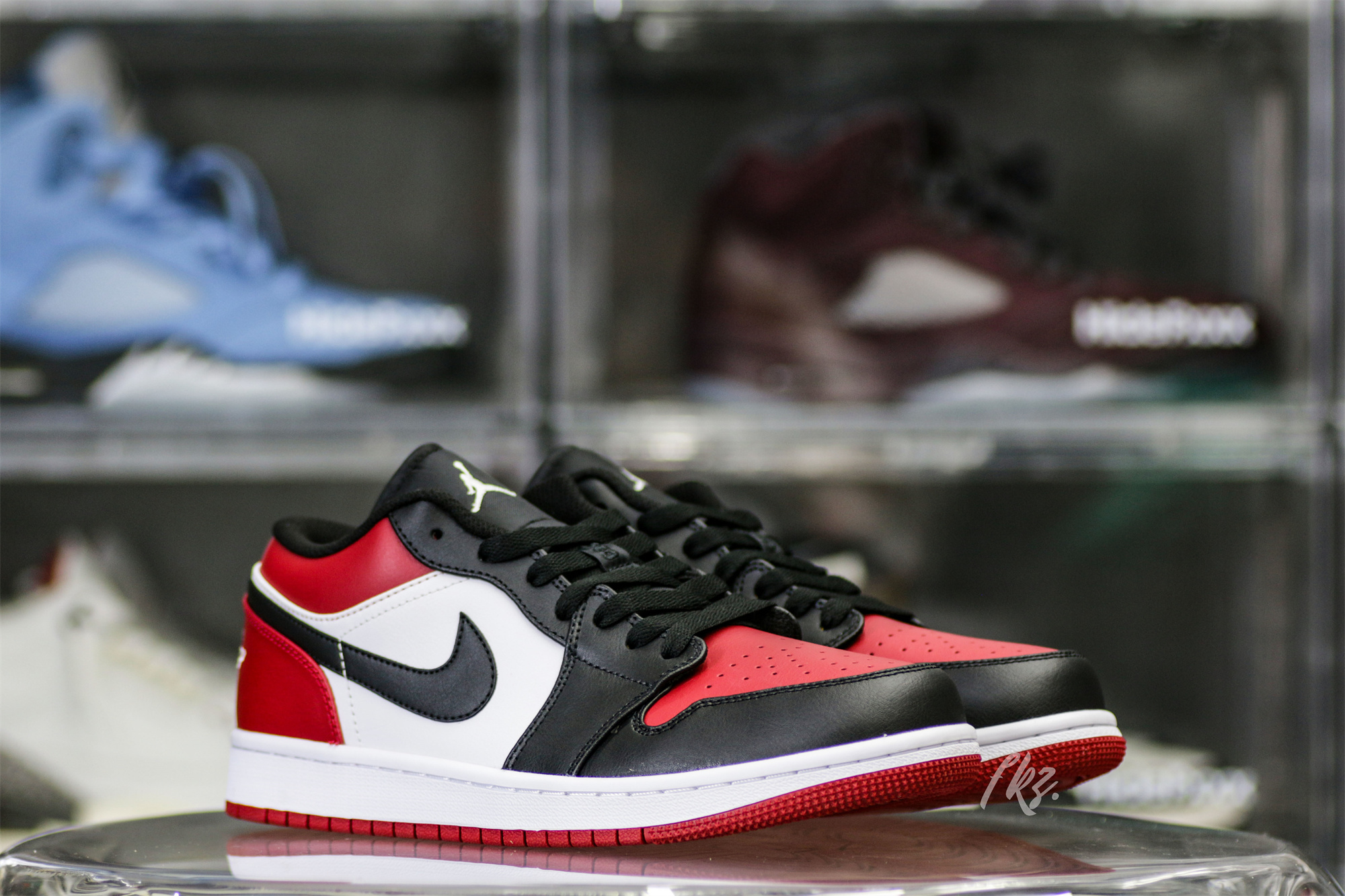 Air Jordan 1 Low Bred Toe 2021