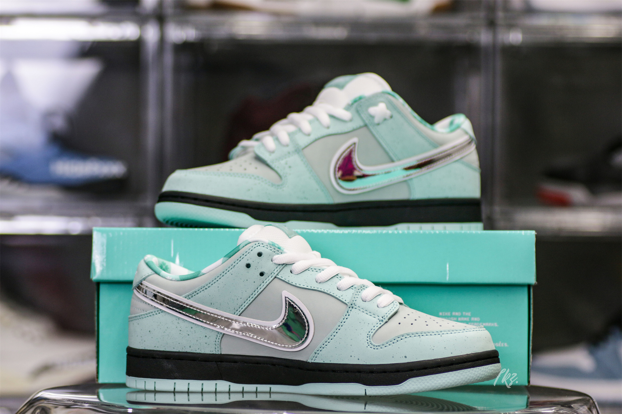 Tiffany & C0. X Nike Dunk Low Lobster