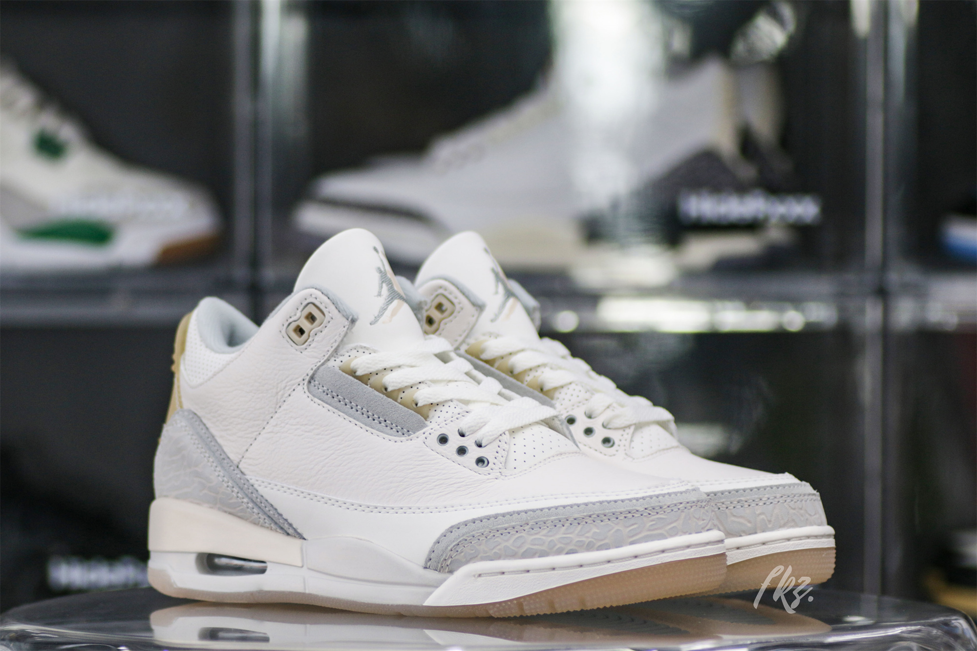 Air Jordan 3 Retro Craft Ivory (LN5 A1)